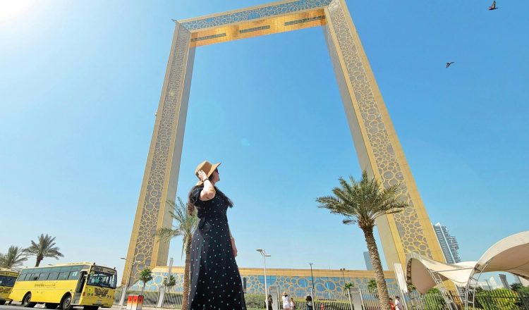 Dubai frame dubai city tourist